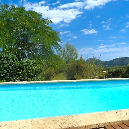 Chez Nous Bed & Breakfast Cassis