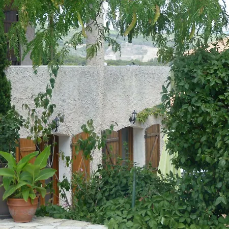 Chez Nous Bed & Breakfast Cassis